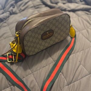 GUCCI Neo Vintage GG Supreme Canvas Beige Classic Women's Shoulder Messenger Bag